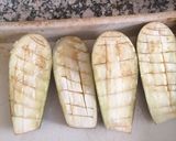 Foto del paso 1 de la receta: Berenjenas rellenas gratinadas