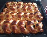 Foto del paso 9 de la receta: Medialunas de Manteca con harina común!! Facilísimo !