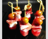 Foto del paso 6 de la receta: Brochetas de sandía, jamón, queso y cherrys