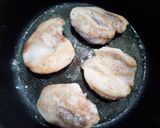 Tejszínes gombás pulykamedalion recept fázis 3 fotója