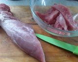A picture of step 1 of Sig's creamy pork and mushroom salad.