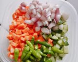 Foto langkah ke 3 dari resep Acar mentah (bawang timun wortel cabe).