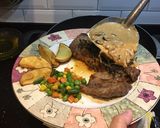Foto langkah ke 9 dari resep Garlic Butter Steak with Mushroom Sauce.