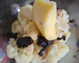 Foto del paso 3 de la receta: Puré de coliflor al ajo negro con pavé de salmón al baño María