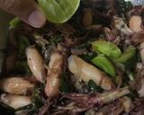 Foto langkah ke 7 dari resep Baby cumi bumbu Hulk.
