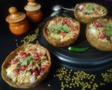 हरा मूंग और आटे की कटोरी चाट (hara moong aur aate ki katori chaat recipe in Hindi) रेसिपी चरण 7 फोटो