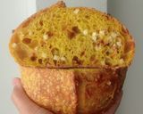 Foto langkah ke 26 dari resep Kunyit Chili Flakes Cheese Sourdough Bread (Open Bake Method).