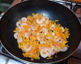 Foto del paso 3 de la receta: Spaguetis en salteado de verduras con camarones