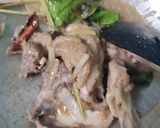 Foto langkah ke 2 dari resep Sop Ayam ala Pak Min Klaten / Sop Ayam Kampung kuah bening.