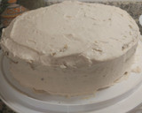 Foto del paso 7 de la receta: Tarta colibrí con frosting de plátano y merengue suizo