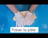 Une image de l'étape 3 de Sablés de Noël.