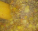 A picture of step 2 of How to use meat pie cutter.