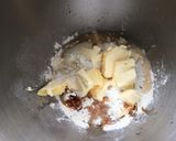 Une image de l'étape 3 de Pâte brisée à la crème de cassis (pour tarte sucrée).