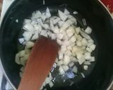 Gombapörkölt tésztával és tejföllel recept fázis 3 fotója