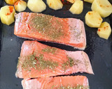 Foto del paso 1 de la receta: Salmón al horno con sala de champignones🐟