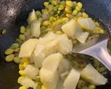 A picture of step 2 of Lilva beans aloo subji.