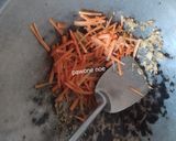 Foto langkah ke 2 dari resep Mie goreng sayur.