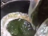 ملوخيه مضروبه في الخلاط