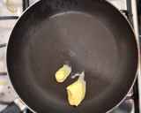 Foto del paso 3 de la receta: Pierna de cerdo a la naranja con aderezo de champiñón con piña