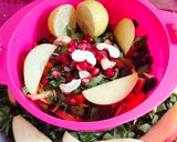 A picture of step 3 of Detox Salad Bowl 🥒🥝🍯😋🥝🥝😋.