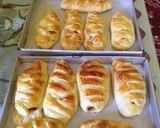 Foto langkah ke 3 dari resep Roti isi pisang coklat.