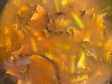 Arroz de secreto ibérico con boletus y alcachofas