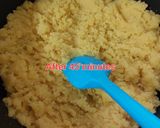 A picture of step 3 of Mung dal halwa.