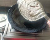 நெய் தோசை(nei dosai recipe in tamil) ரெசிபி ஸ்டேப் 2 புகைப்படம்