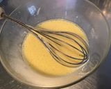 A picture of step 4 of Ham, Cream, and Herb Omelet.