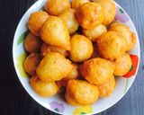 A picture of step 1 of Coconut Puff Puff.