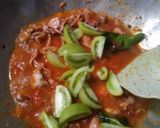 Foto langkah ke 5 dari resep Sambal Cumi Kemangi.