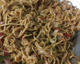 વેજ હક્કા નુડલ્સ (Veg Hakka Noodles Recipe in Gujarati) રેસીપી સ્ટેપ4ફોટો