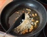 Foto del paso 3 de la receta: Pechuga de pollo a la crema con champiñones