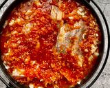 A picture of step 4 of Sea bream fish stew.