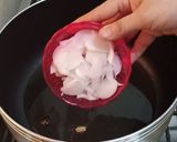 A picture of step 1 of Special Aloo Gosht.