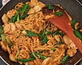 Foto langkah ke 5 dari resep Mie Goreng Gila 🔥.