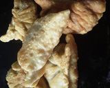 A picture of step 6 of Hot and spicy fried gravy momo.