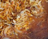 Foto del paso 4 de la receta: Tinga de pollo con col