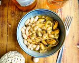 Foto del passaggio 3 della ricetta Pasta e fagioli con le cozze