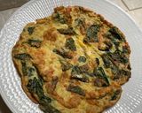 Foto langkah ke 3 dari resep Telur Dadar Daun Ginseng.
