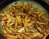 A picture of step 3 of Garlicky Chilli Potato.