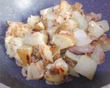A picture of step 7 of Fried garlic mayo potato.