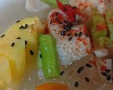 Foto langkah ke 6 dari resep Papeda Tapioka & Patin Kuah Nanas.