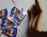 A picture of step 1 of Cream Cheese Sandwich 😋👌.