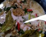 Foto langkah ke 4 dari resep Jangan Lombok Ijo Khas Gunung Kidul.