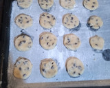 Foto del paso 5 de la receta: Galletitas cookies con chips