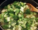 A picture of step 2 of Simple healthy Broccoli Soup .