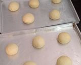 Foto langkah ke 5 dari resep Roti Boy Homemade.