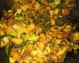 A picture of step 3 of Bread Upma.