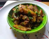 बटाटा फ्राय भाजी (batata fry bhaji recipe in marathi) रेसिपी स्टेप 4 फोटो 